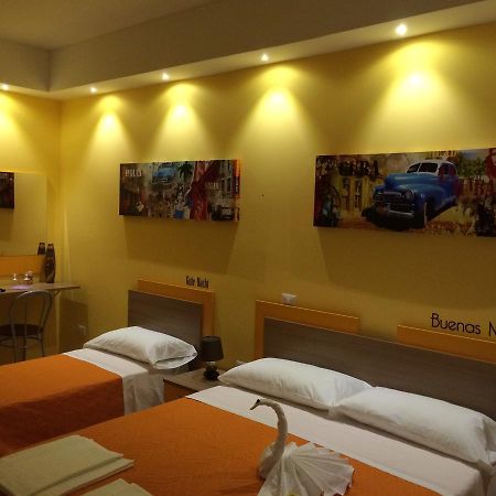 Santacroce B&B Barletta Bagian luar foto