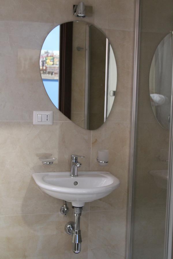 Santacroce B&B Barletta Bagian luar foto
